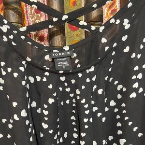 Valentine’s torrid cami tank black white hearts